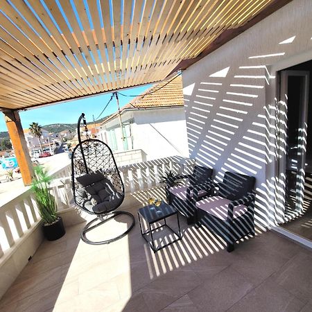 Kupinica Apartment Vinišće Værelse billede